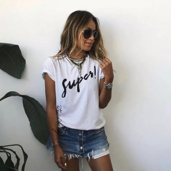 Boutique Tops - ✨HP!! ✨💋Sexy and cute “Super” Graphic Tee💋